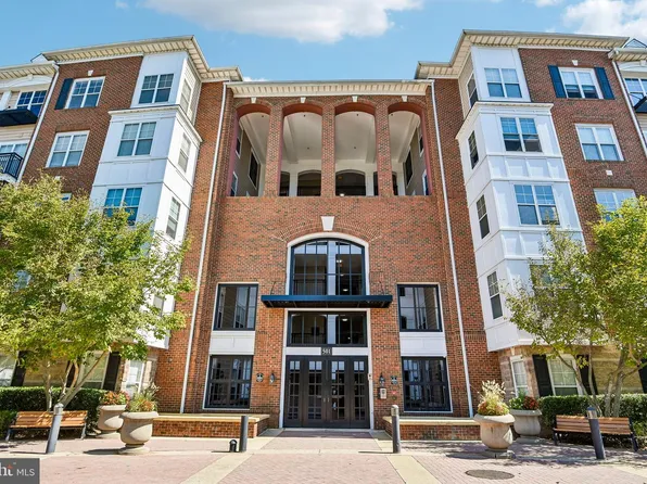 501 Hungerford Dr APT 244, Rockville, MD 20850