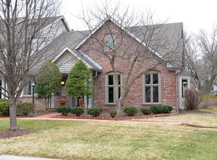 452 Conway Meadows Dr, Chesterfield, MO 63017