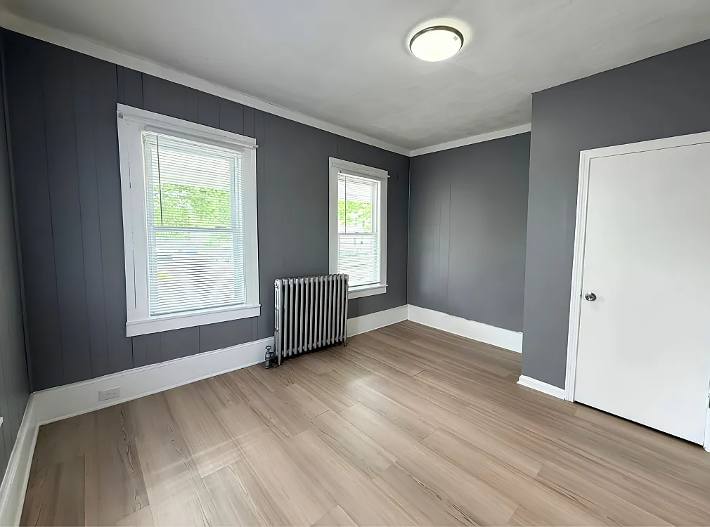 3 bed, 1.0 bath, $2,400 — Photo 4