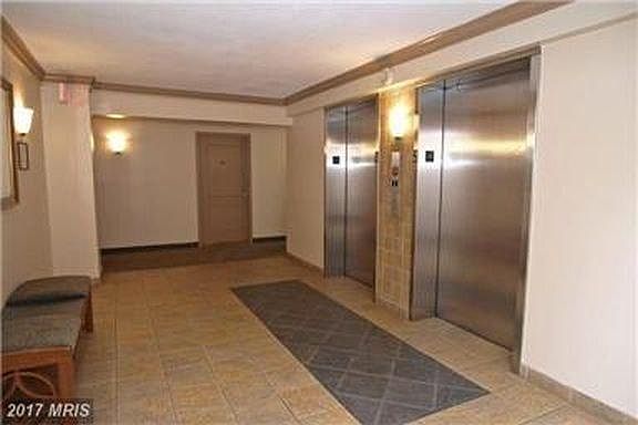 Lobby Elevator