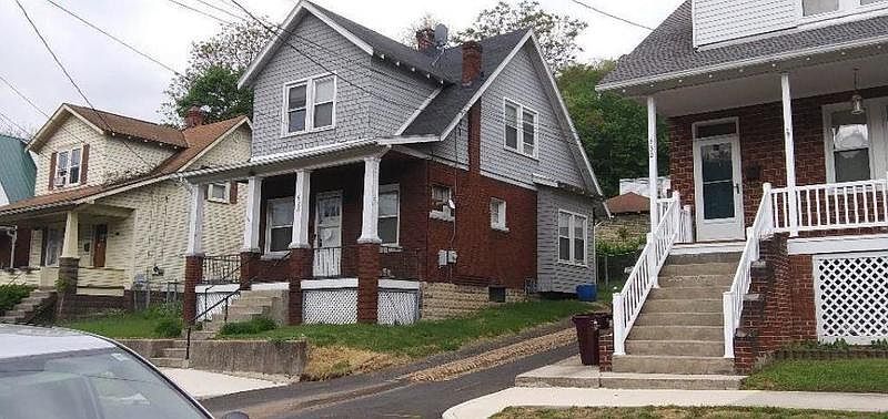 2nd image of 628 Lincoln St