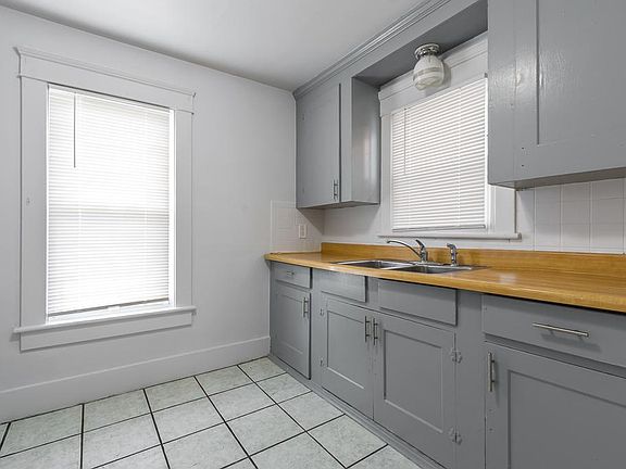 5th image of 74 7th St NW