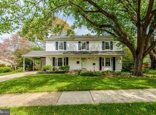 8314 Briar Creek Dr, Annandale, VA 22003
