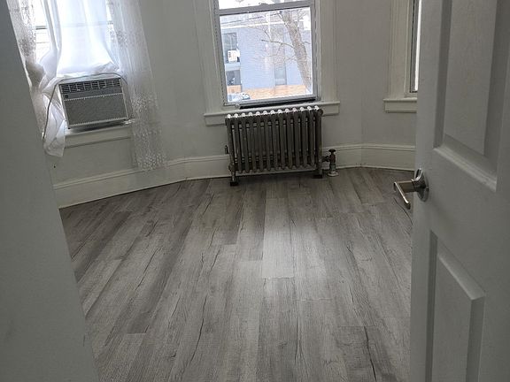 2nd image of 703 Schuyler Ave Floor 1