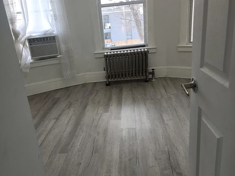 703 Schuyler Ave #1 — Photo 2