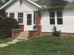 900 N 12th St, Herrin, IL 62948