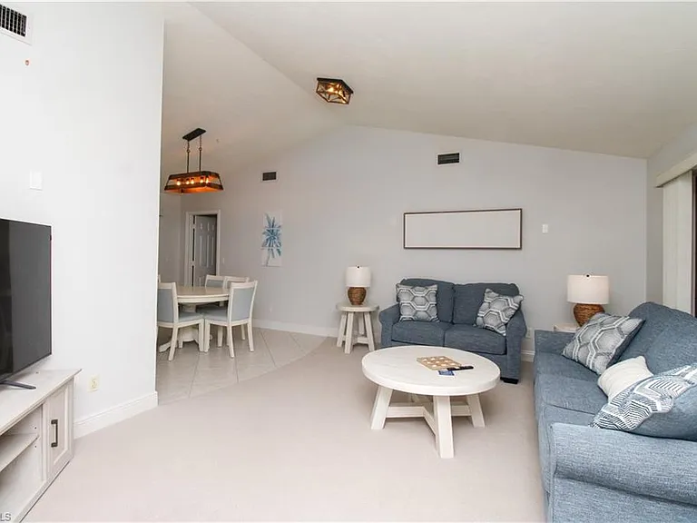 213 Bay Meadows Dr — Photo 11