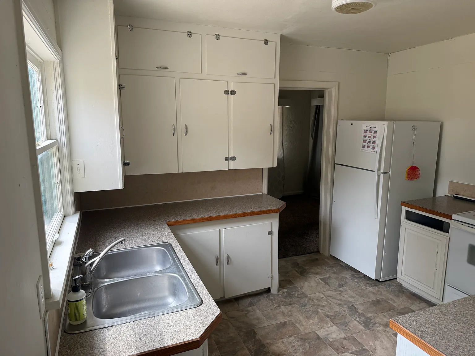 2 bed, 1662 sqft, $1,000 — Photo 2