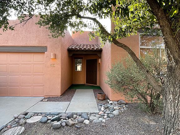 2nd image of 2911 E Avenida Portico