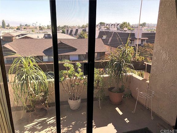 4th image of 5237 Newcastle Ave APT 304