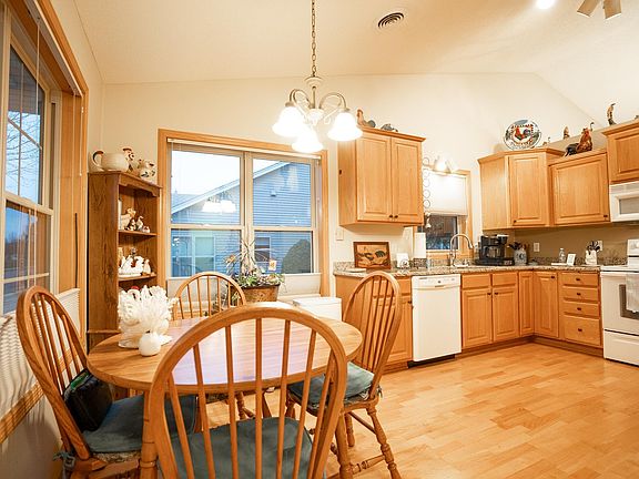 5th image of 11079 Eagle Ridge Way