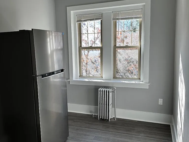 144-6 W Allens Ln #C29 — Photo 6