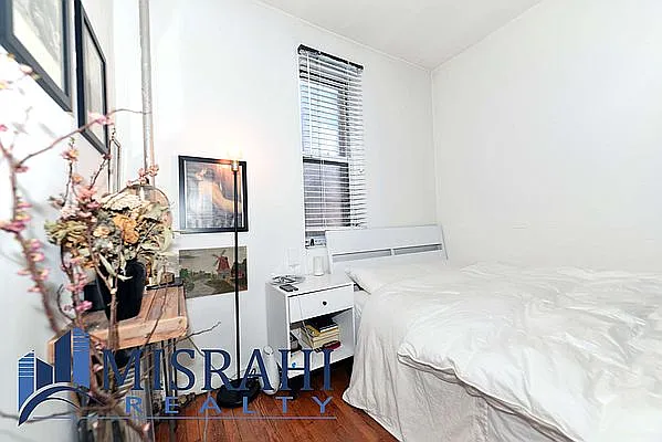 Rented by J Misrahi Realty Corp | media 21