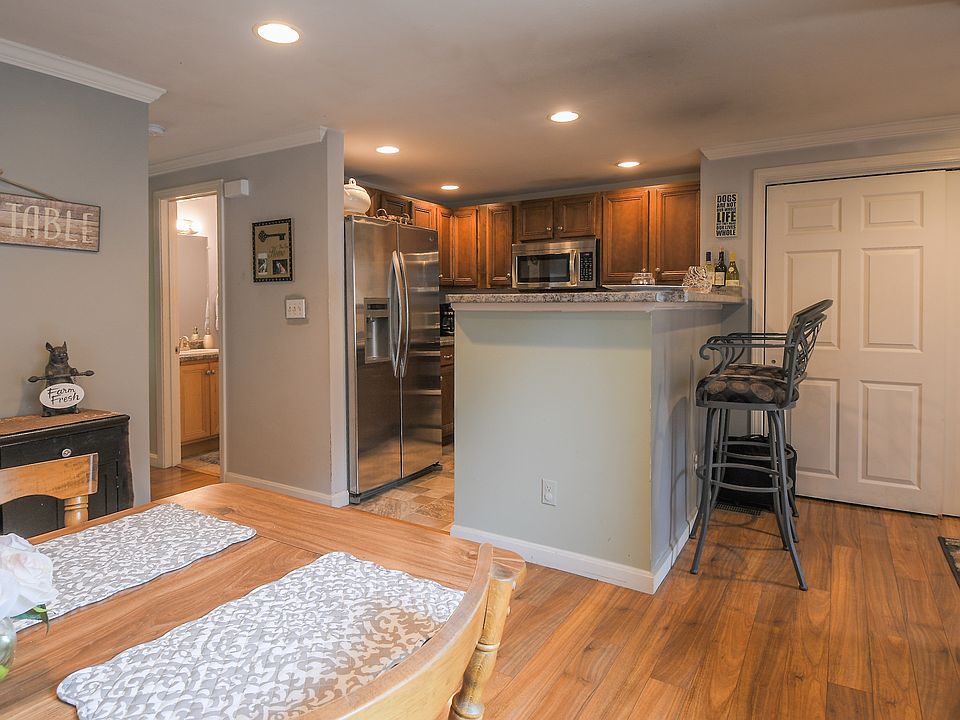2nd image of 47 Spring Cove Rd