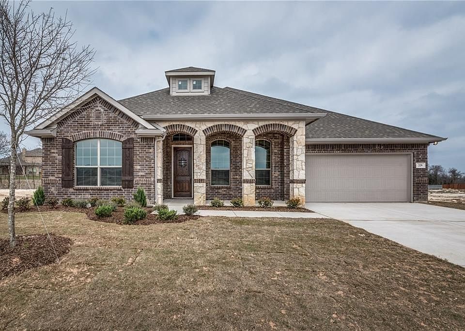 1st image of 437 Double Creek Dr