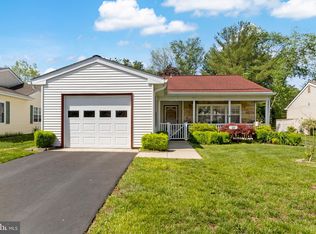 29 Sheffield Pl, Southampton, NJ 08088