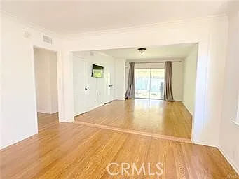 14722 Addison St — Photo 7