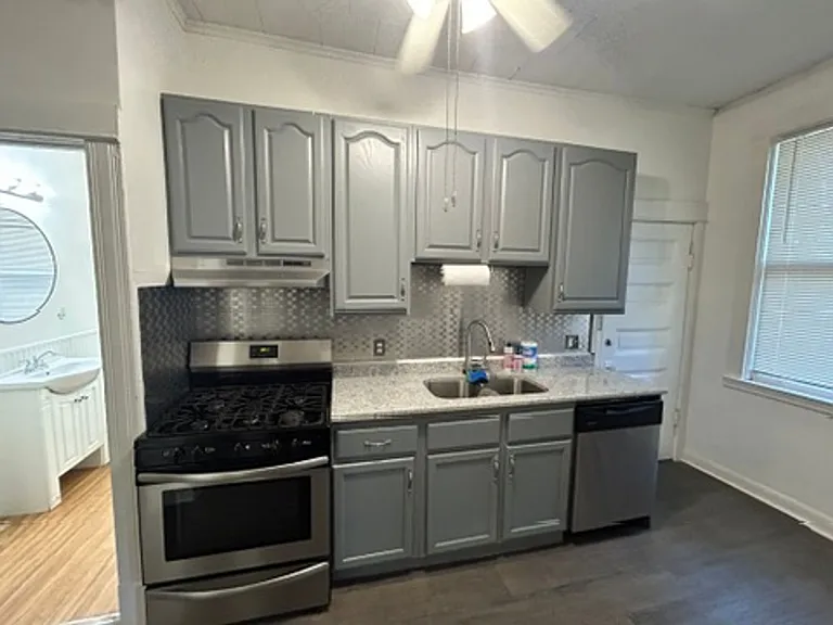 645 Grand Ave #1 — Photo 61