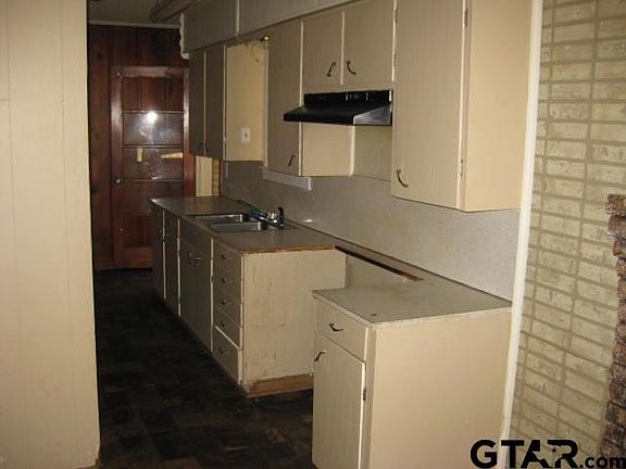 4th image of 124 Morris Cres #2113