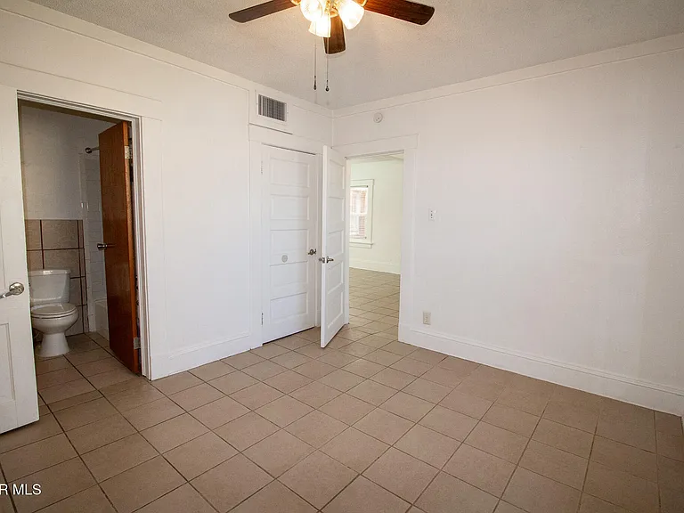 3510 Porter Ave #1 — Photo 9