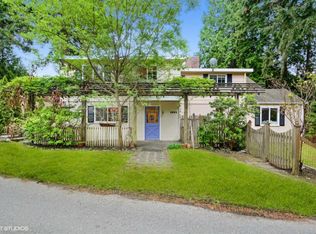 1921 NE Willow Ave, Bainbridge Island, WA 98110