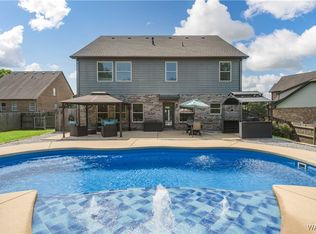 12912 Rolling Meadows Cir, Northport, AL 35473
