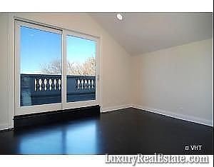 3rd image of 1513 W Huron St #1