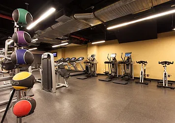 Rented by Metro Loft Management