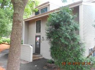 5577 E Bavarian Pass NE, Fridley, MN 55432