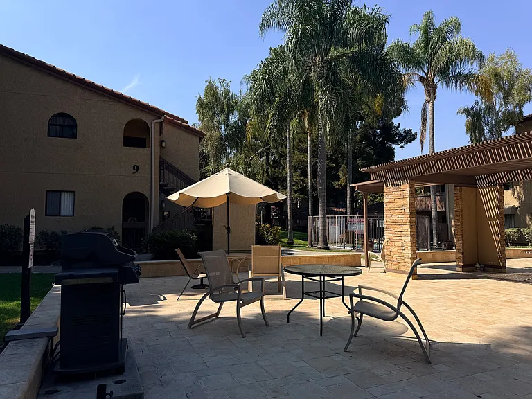 2250 Monroe St #280 — Photo 17