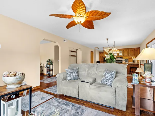 150 Sunken Forest Drive #8-207 BLDG 8, Forsyth, MO 65653