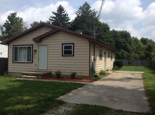 6253 Barker St, Lansing, MI 48911