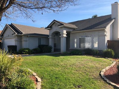 2771 E Shea Dr, Fresno, CA, 93720