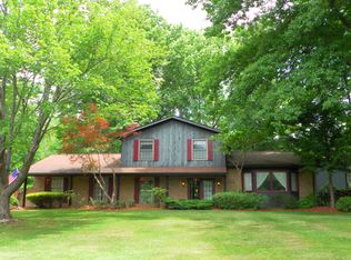 91 Carmia Rd, Munroe Falls, OH 44262