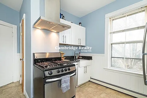 137 Columbia St Photo 1