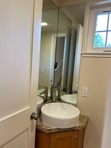 2nd image of 3615 Chestnut St #2
