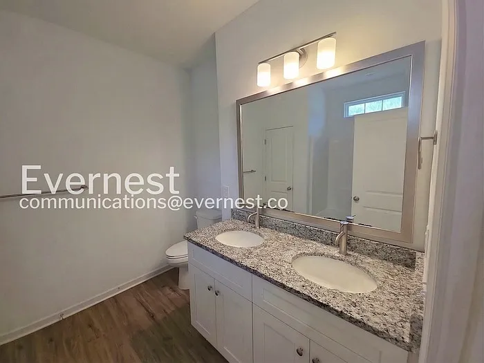 225 Tanner St — Photo 6