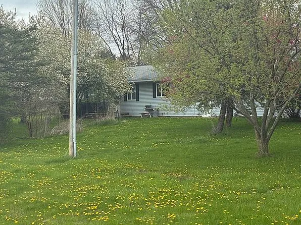 5805 Melvin Rd, Brown City, MI 48416