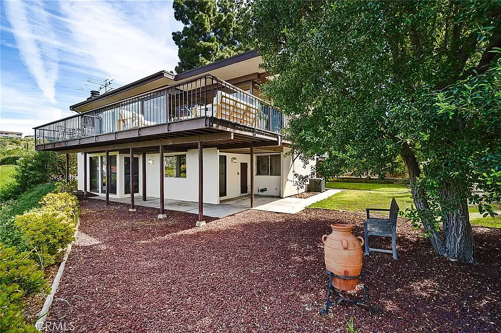 10951 Hunting Horn Dr — Photo 4