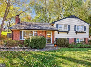 5406 Nutting Dr, Springfield, VA 22151