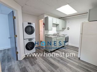 20 Academy St #3, Hallowell, ME 04347