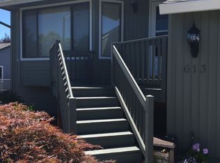 613 SW Mawrcrest Dr, Gresham, OR 97080