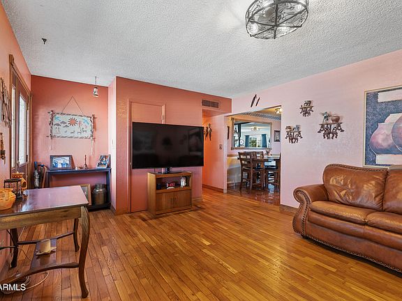 5th image of 8607 W Earll Drive