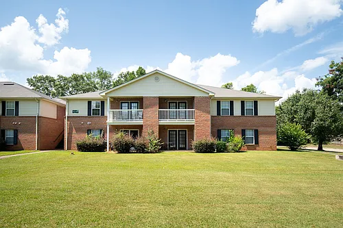 Commerce Street Manor Photo 1