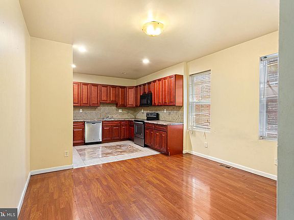 2nd image of 5446 Walnut St