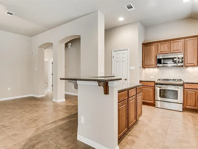 609 Walsh Hill Trl — Photo 14