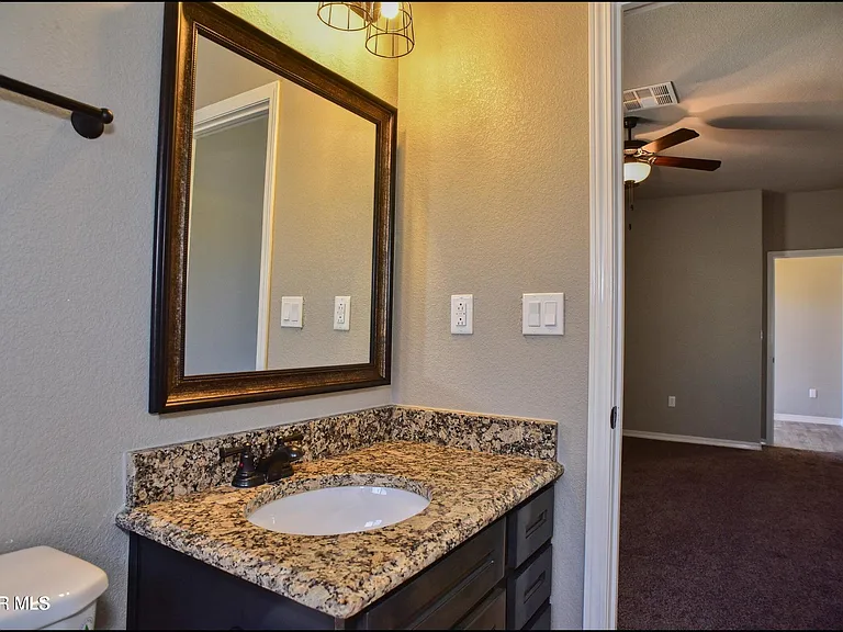2120 Thomas Lackland St — Photo 30