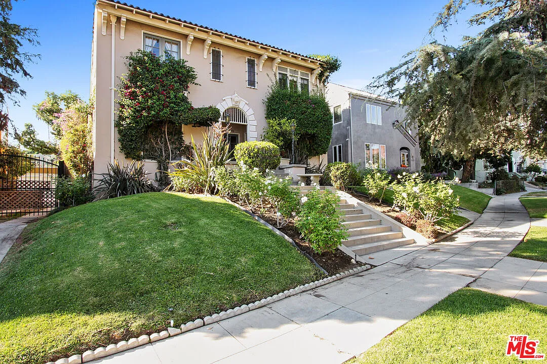 1 bed, 1.0 bath, 1100 sqft, $4,350 — Photo 3