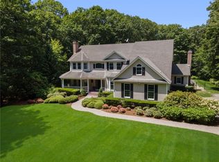 4 Brookfield Ct, East Greenwich, RI 02818