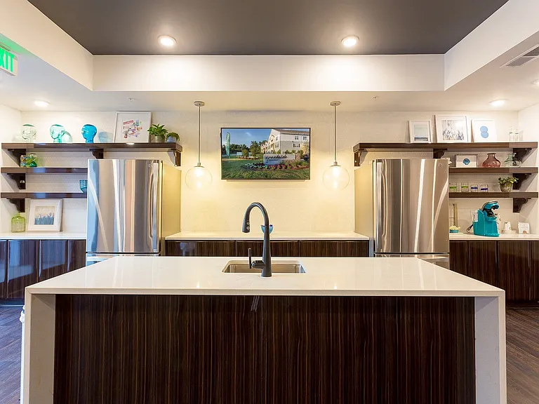 Creekside at Greenlawn Apartment Homes — Photo 14